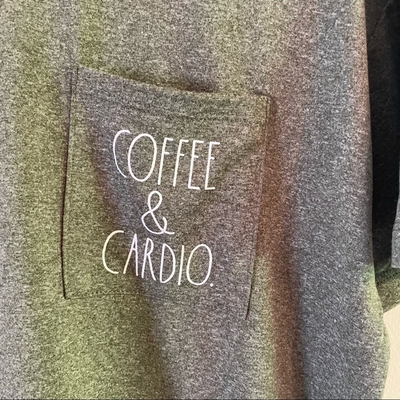 RAE DUNN Heather Green Cropped Graphic On Pocket Workout T Shirt Size Medium - Picture 4 of 7